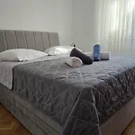 Apartment Pavic *