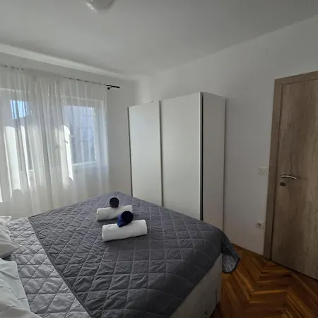Pavic Apartamento Sukošan