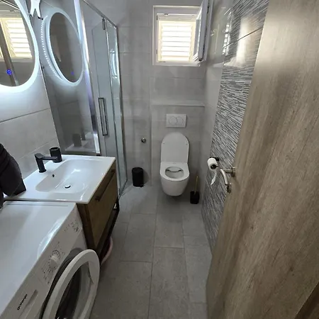 Apartamento Pavic Sukošan