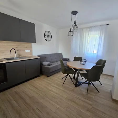 Apartamento Pavic Sukošan