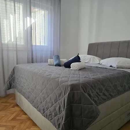 Pavic Apartamento Sukošan