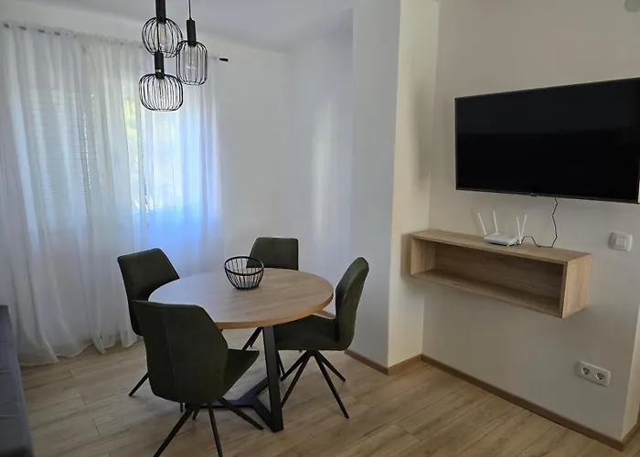 Pavic Apartment *