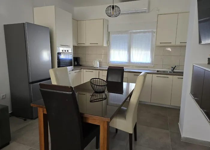 Pavic Apartment *