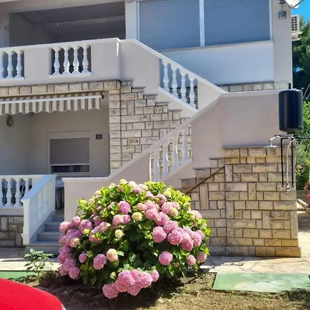 Apartament Pavic Sukošan