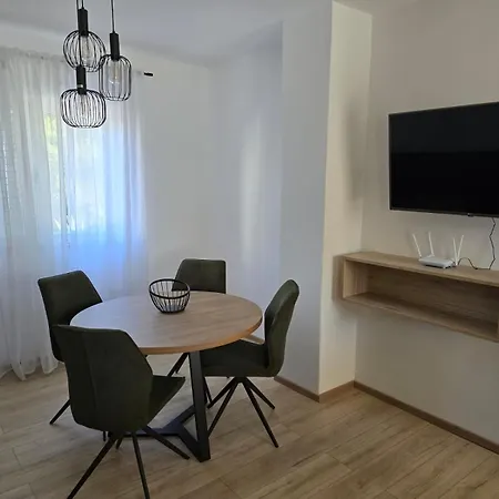 Pavic Apartment *